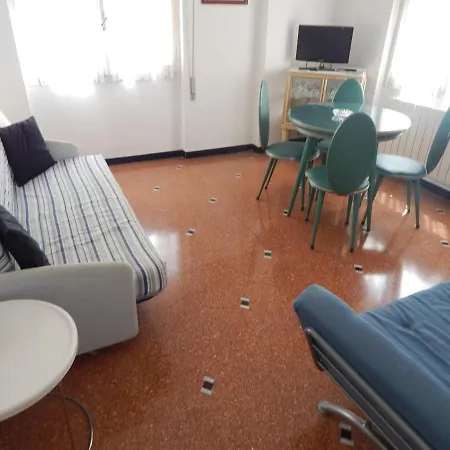 Casa Vacanze Domus Erna * Finale Ligure