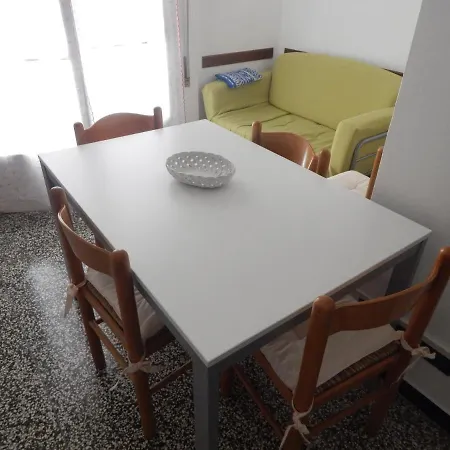 Dom wakacyjny Casa Vacanze Domus Erna Finale Ligure